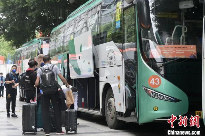 在德国天空体育的节目中，德国足坛名宿马特乌斯批评了拜仁一些球员以及主教练图赫尔。